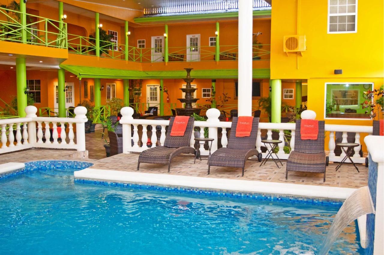 Beverly'S Oasis Suites Скарборо Экстерьер фото